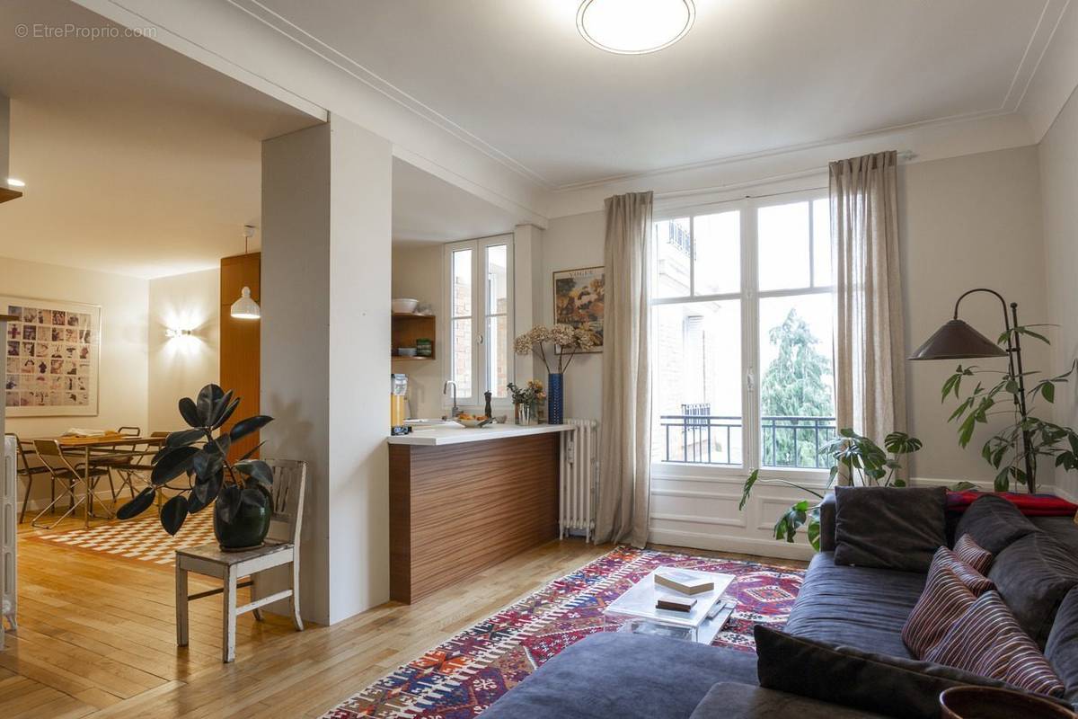 Appartement à PARIS-20E