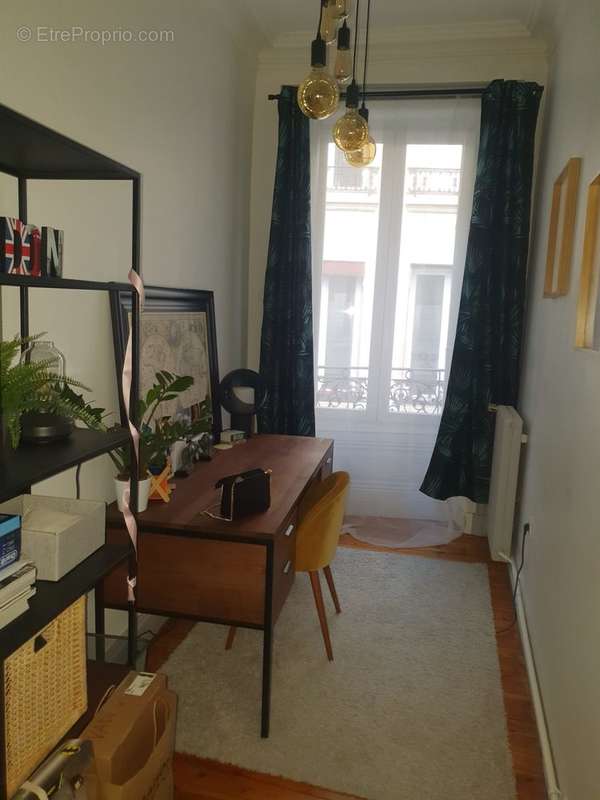 Appartement à SAINT-ETIENNE