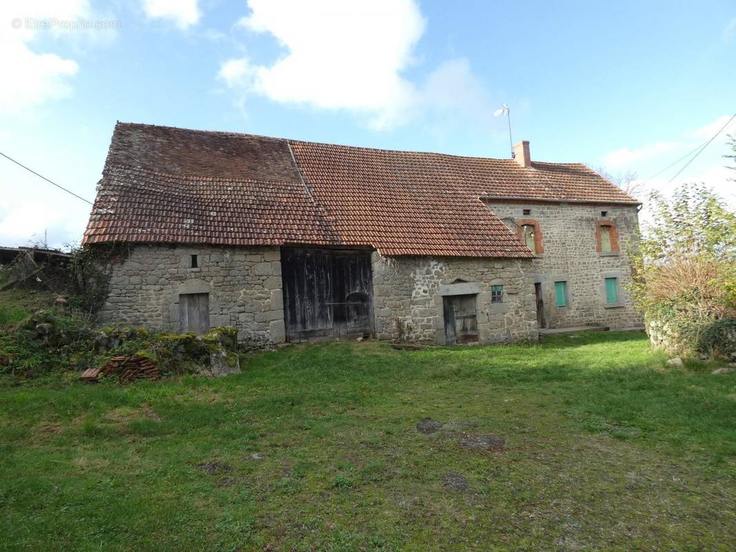 Maison à CHENERAILLES