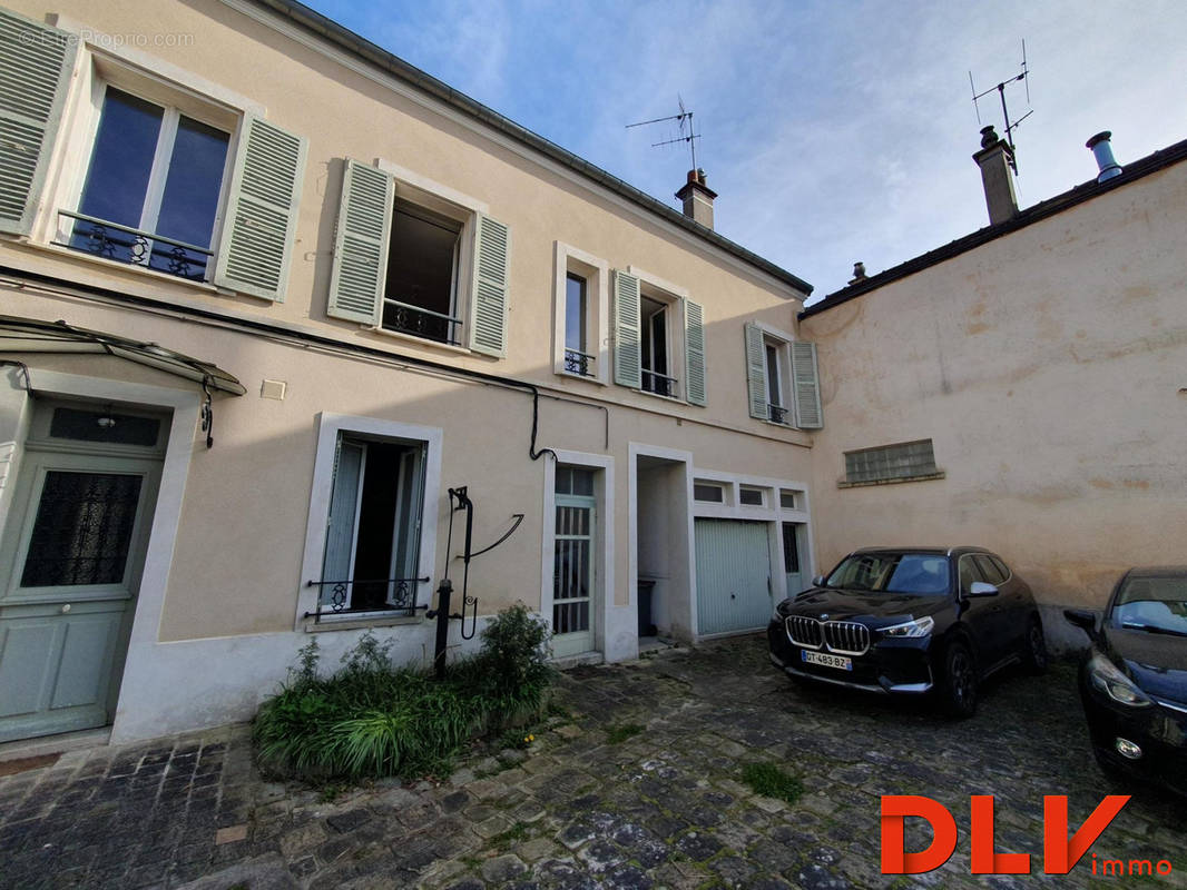 Appartement à FONTAINEBLEAU