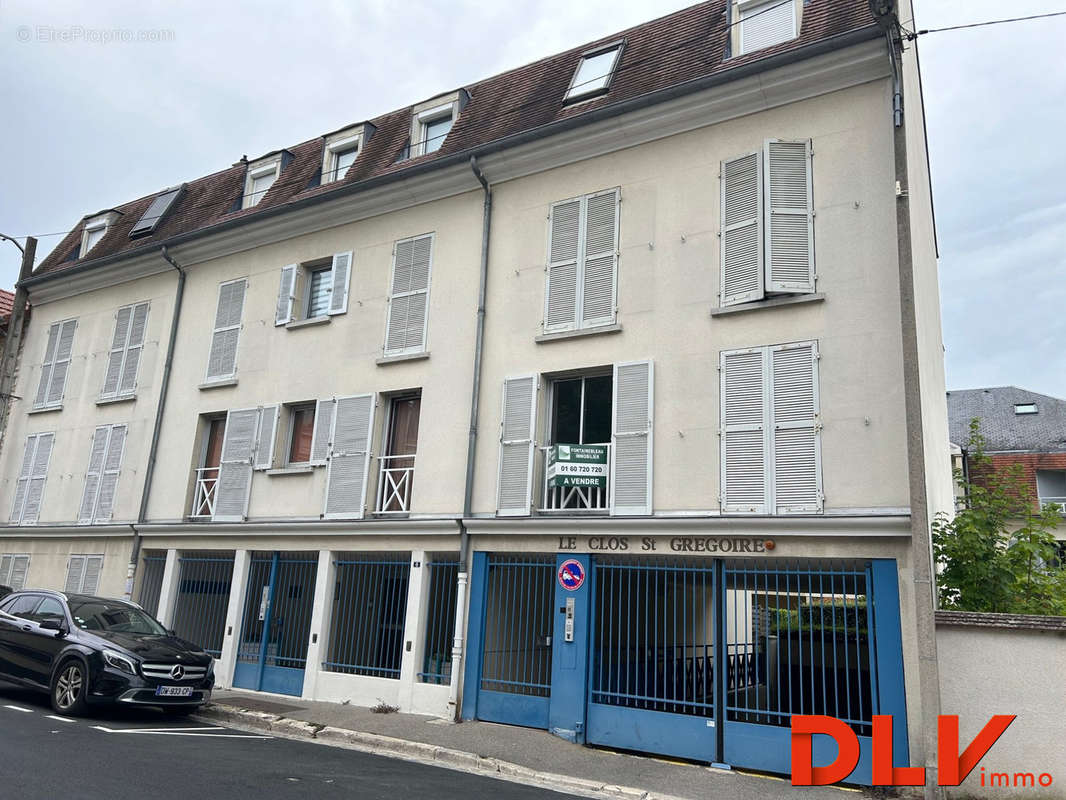 Appartement à FONTAINEBLEAU