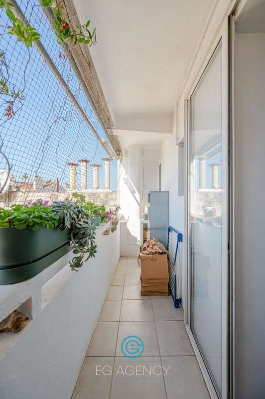 Appartement à MARSEILLE-1E