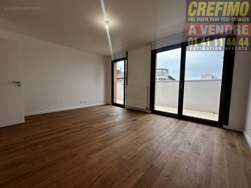 Appartement à GENNEVILLIERS