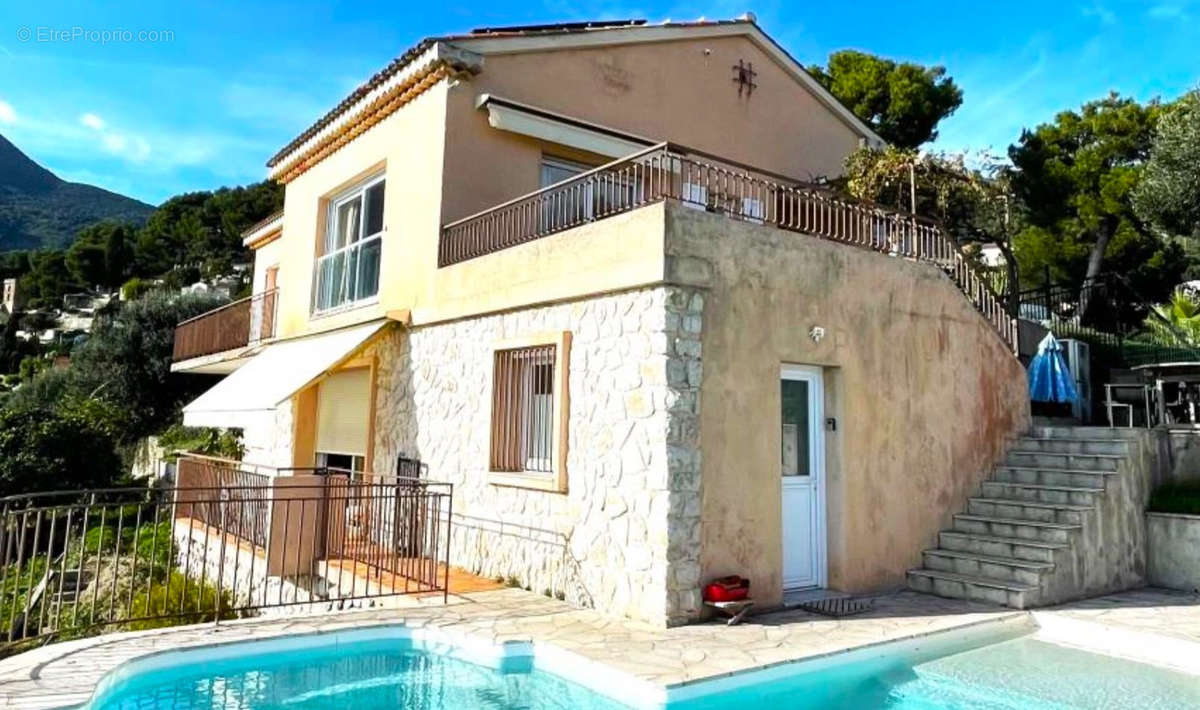 Maison à ROQUEBRUNE-CAP-MARTIN