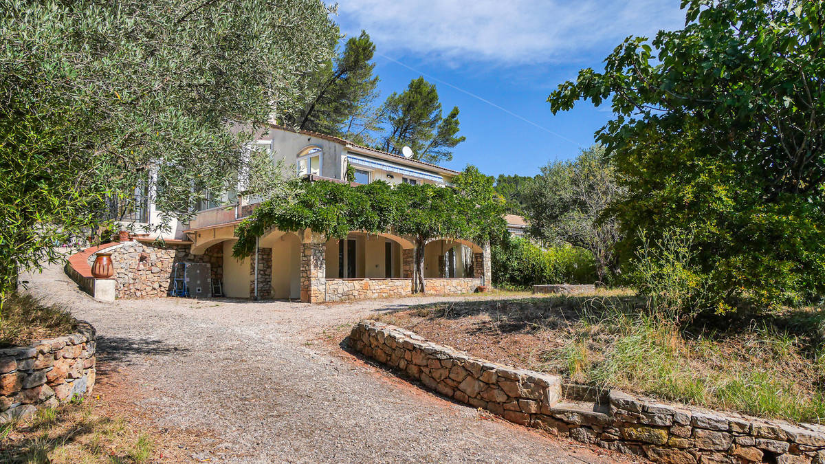 Maison à CARNOULES