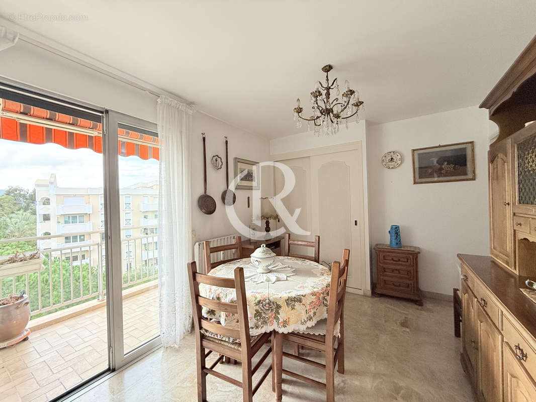 Appartement à HYERES