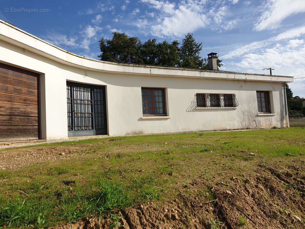 Maison à GUEREINS