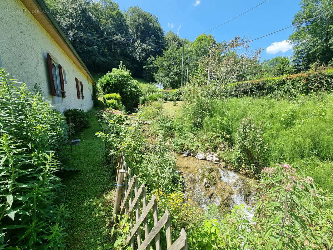 Maison à BANIOS