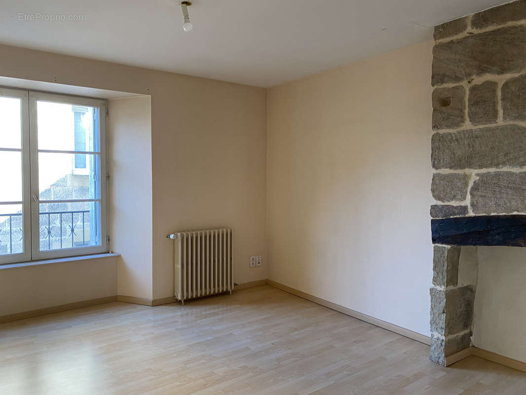 Appartement à BRIVE-LA-GAILLARDE