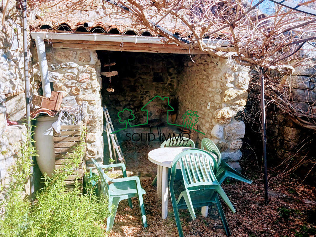 Maison à BURZET