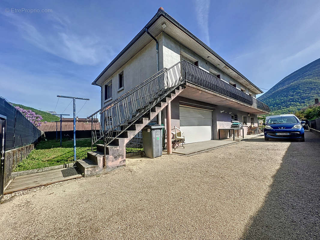 Appartement à SAINT-GEORGES-DE-COMMIERS