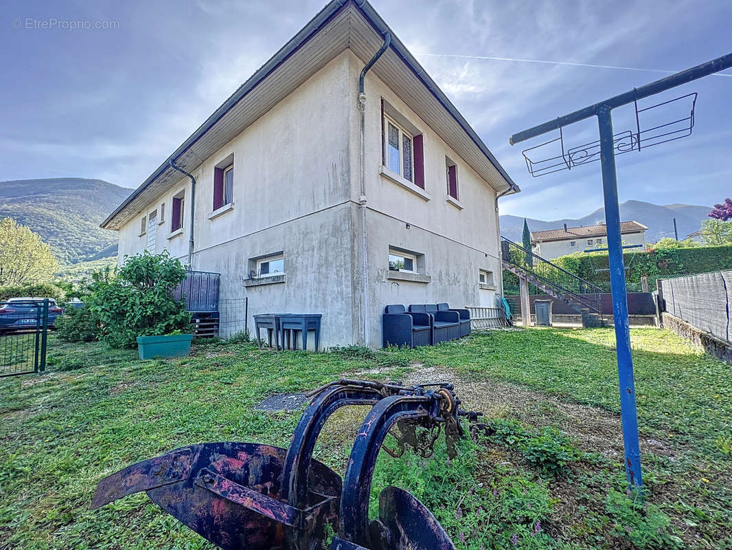 Appartement à SAINT-GEORGES-DE-COMMIERS