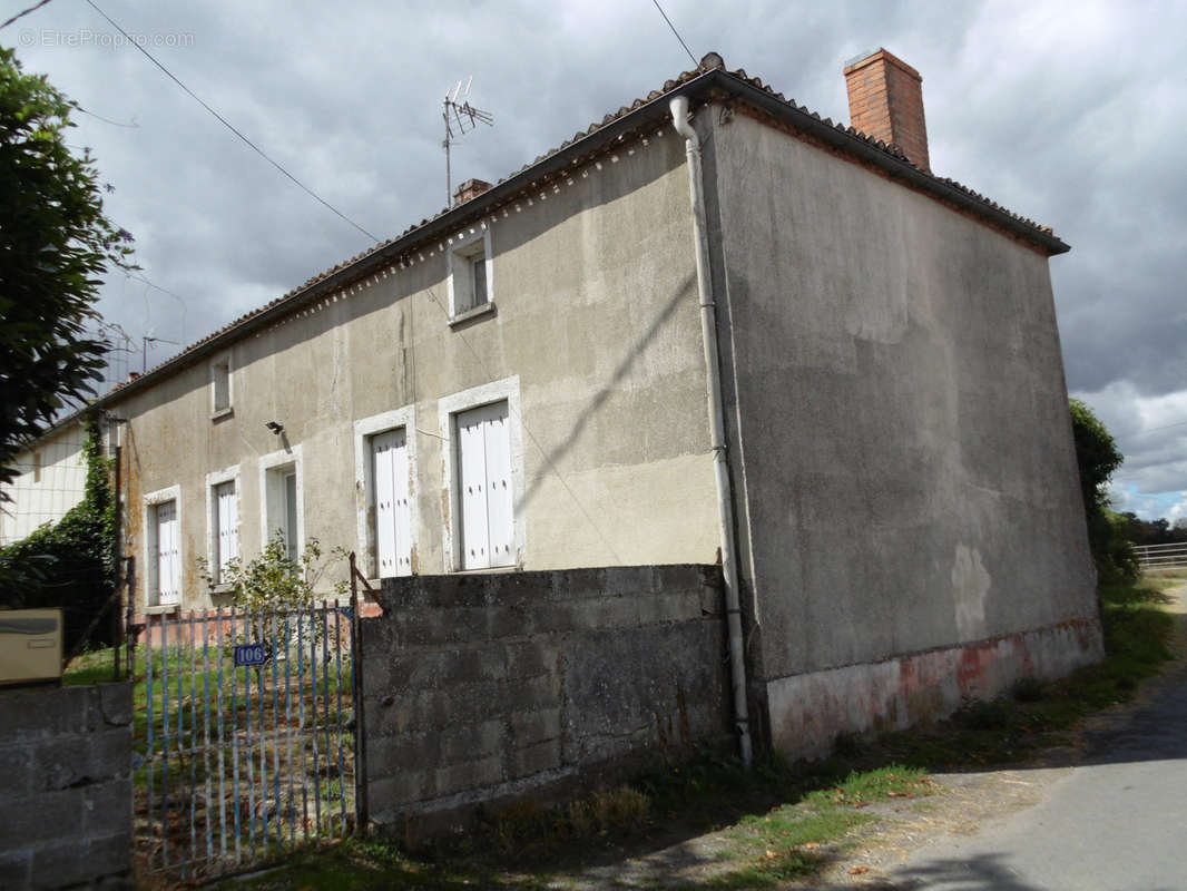 Maison à LA PEYRATTE