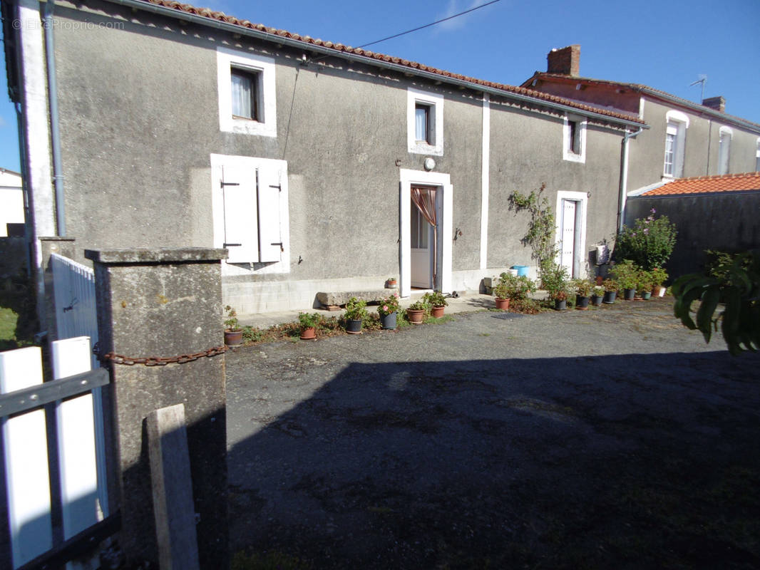 Maison à SAINT-AUBIN-LE-CLOUD