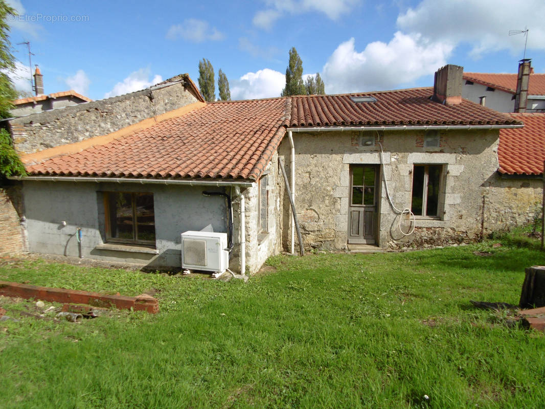 Maison à SAINT-PARDOUX