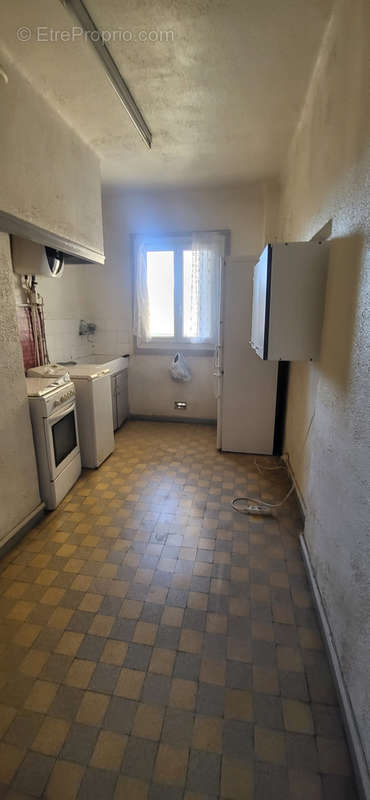 Appartement à MARSEILLE-5E