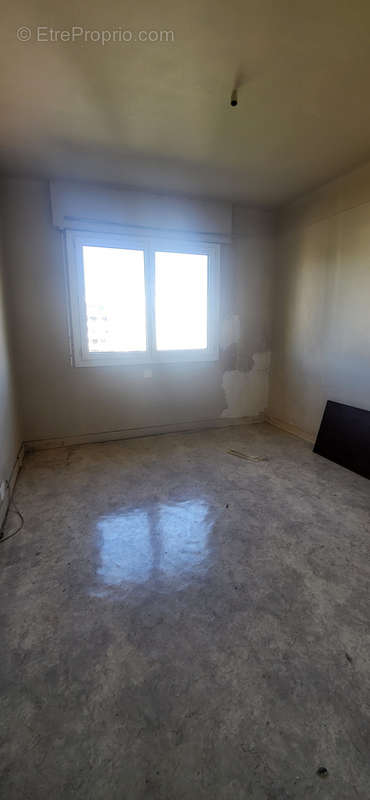 Appartement à MARSEILLE-5E