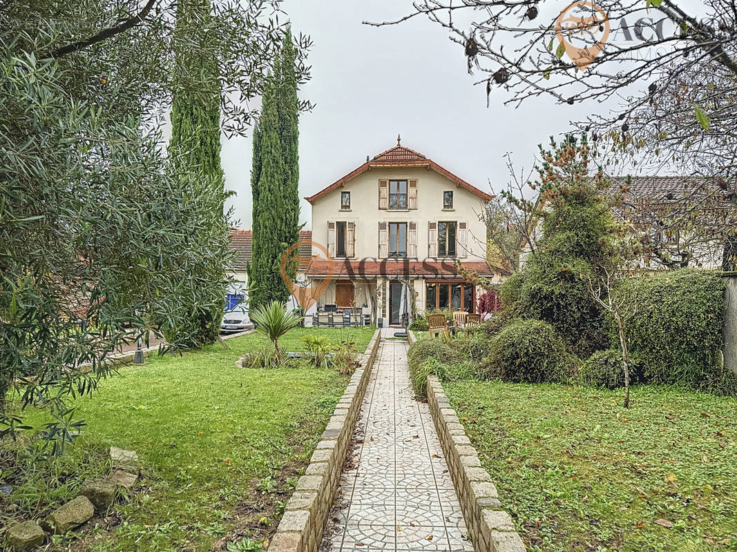 Maison à ANDILLY