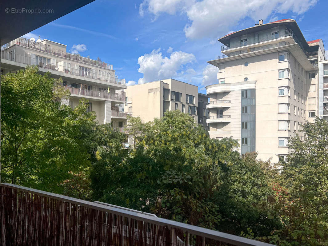 Appartement à LYON-8E