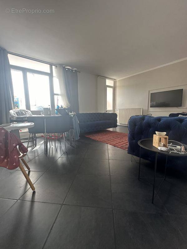 Appartement à MARSEILLE-15E