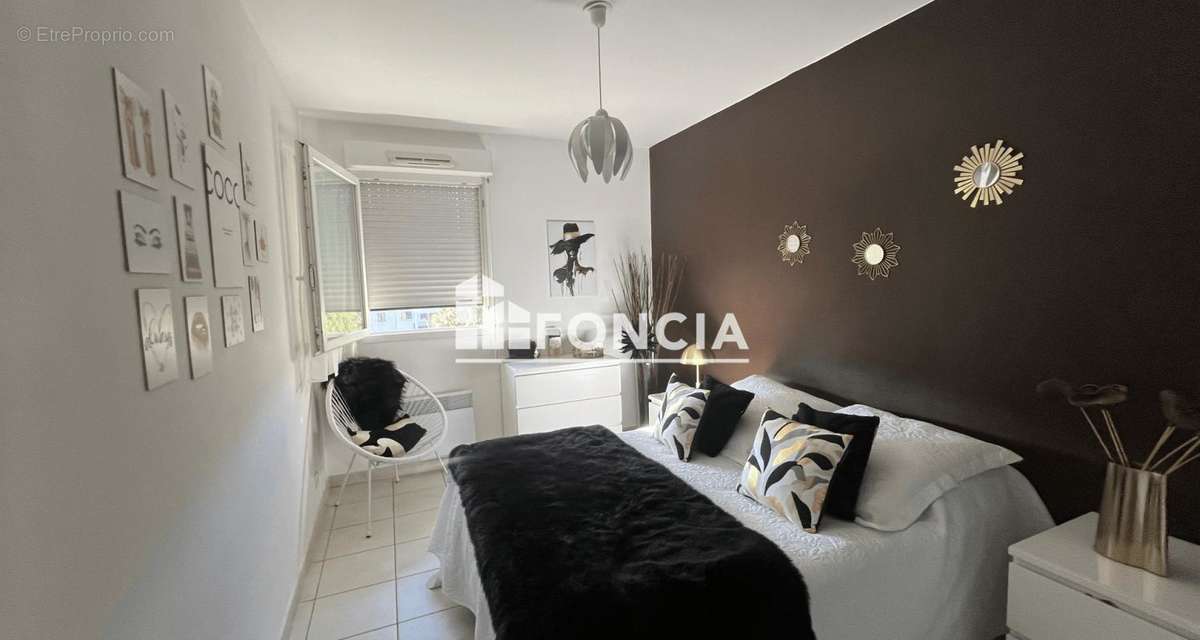 Appartement à MARSEILLE-11E