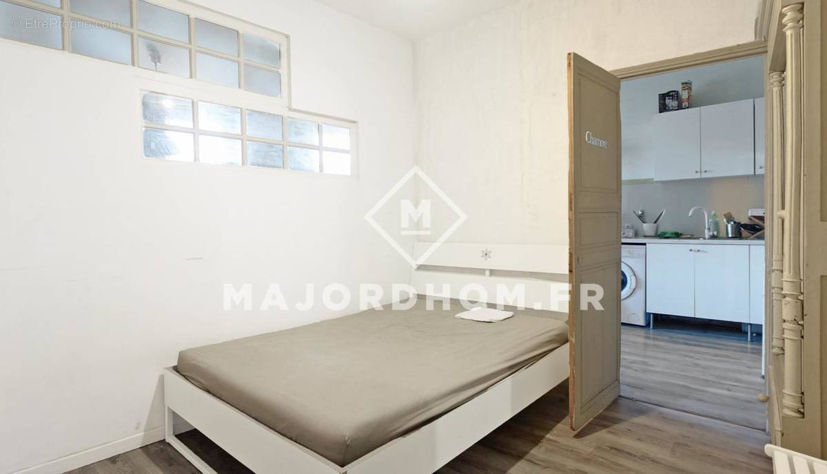 Appartement à MARSEILLE-3E