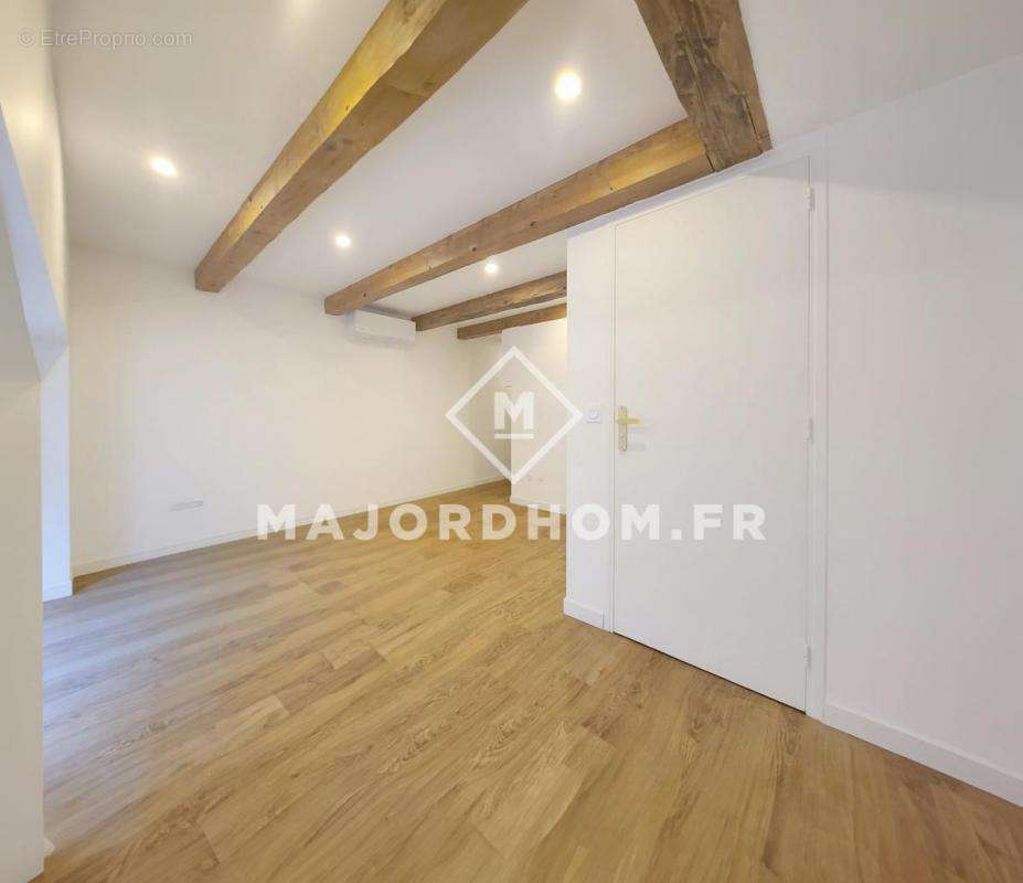 Appartement à MARSEILLE-6E