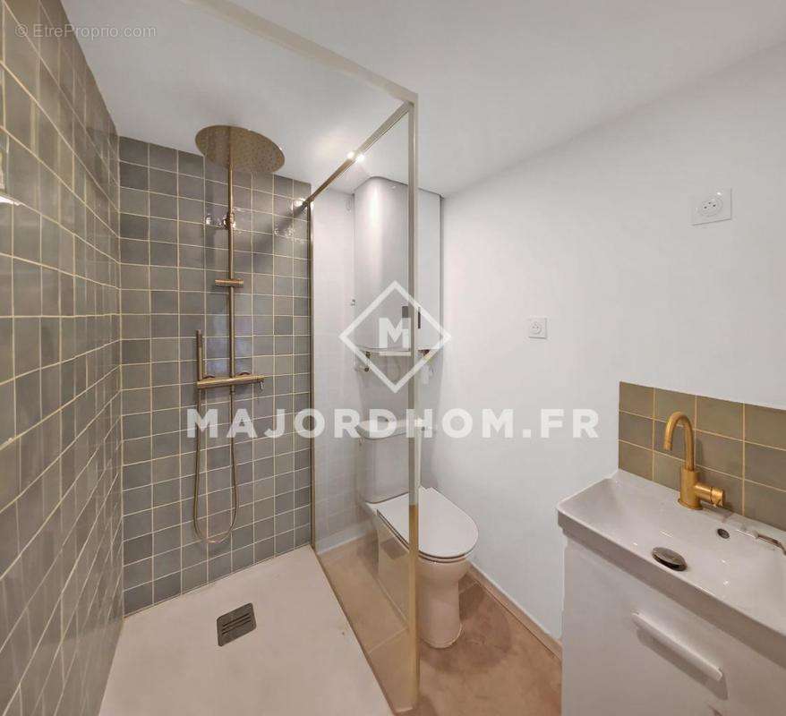 Appartement à MARSEILLE-6E