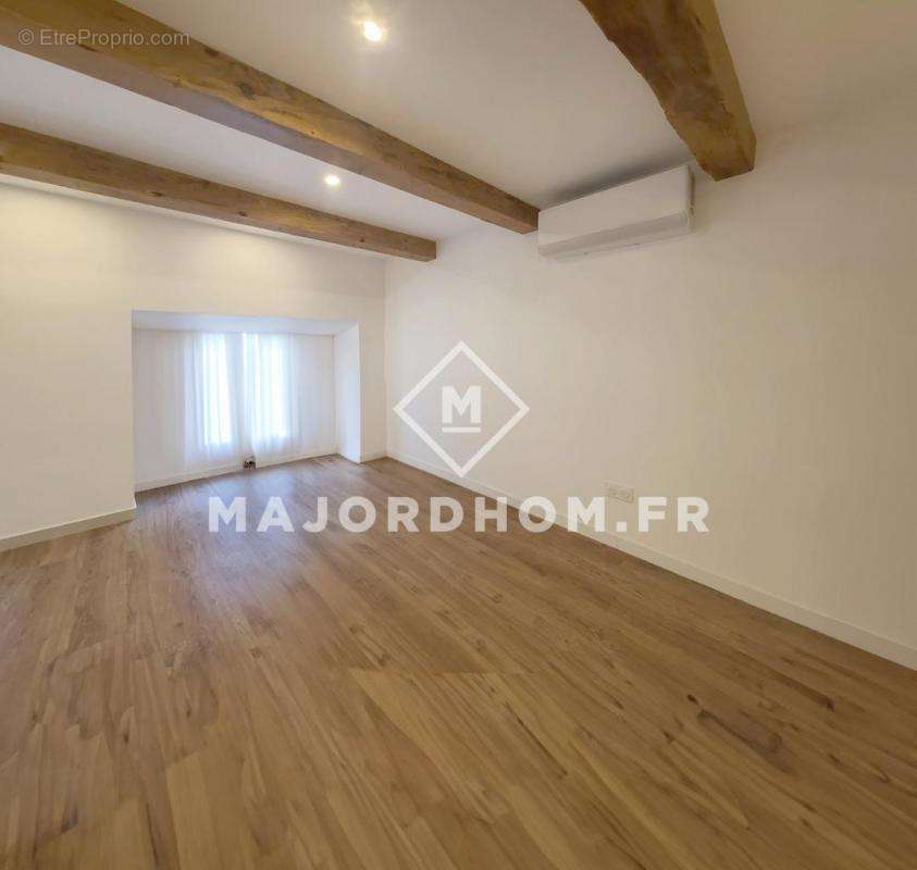 Appartement à MARSEILLE-6E