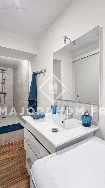 Appartement à MARSEILLE-2E