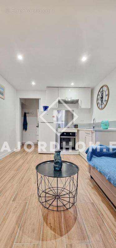 Appartement à MARSEILLE-2E