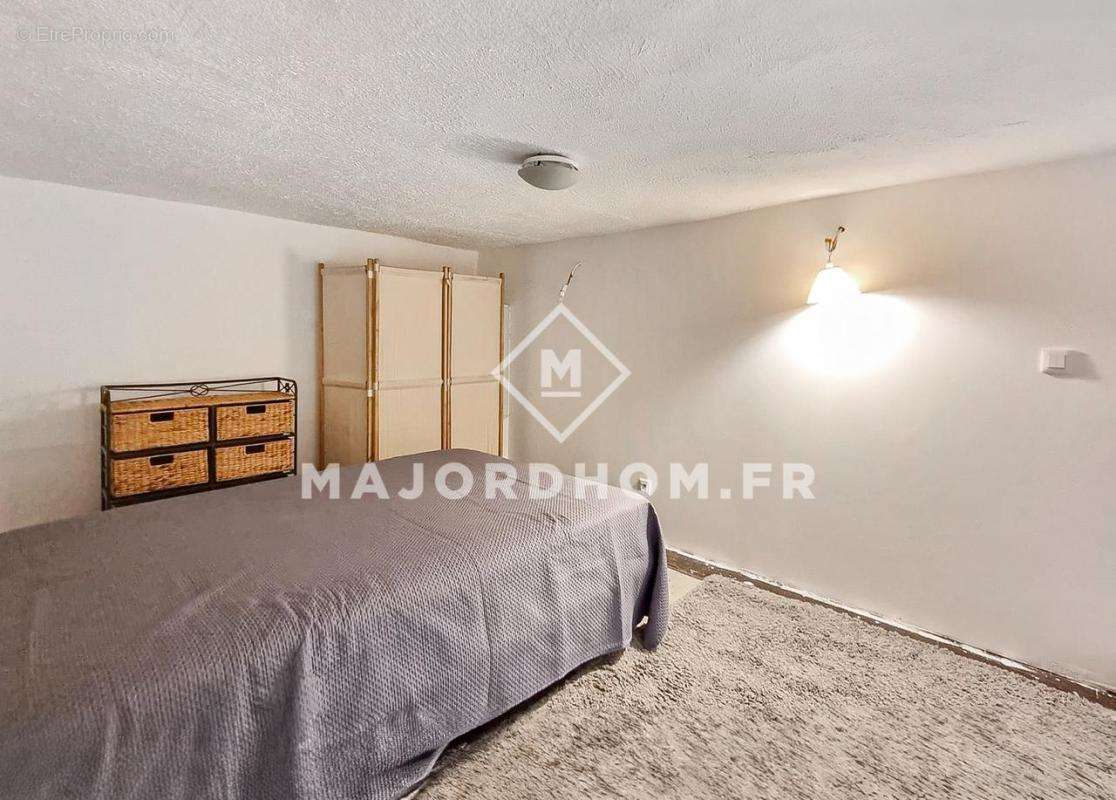 Appartement à MARSEILLE-2E