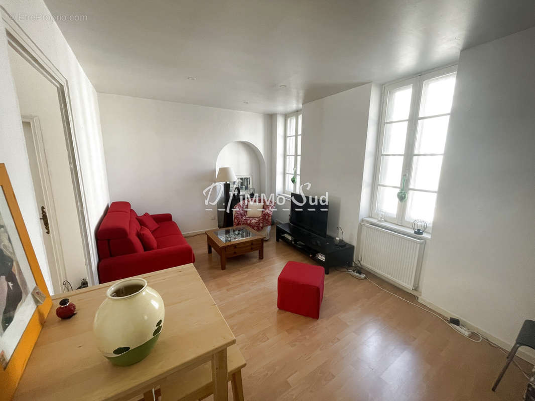 Appartement à COURSAN