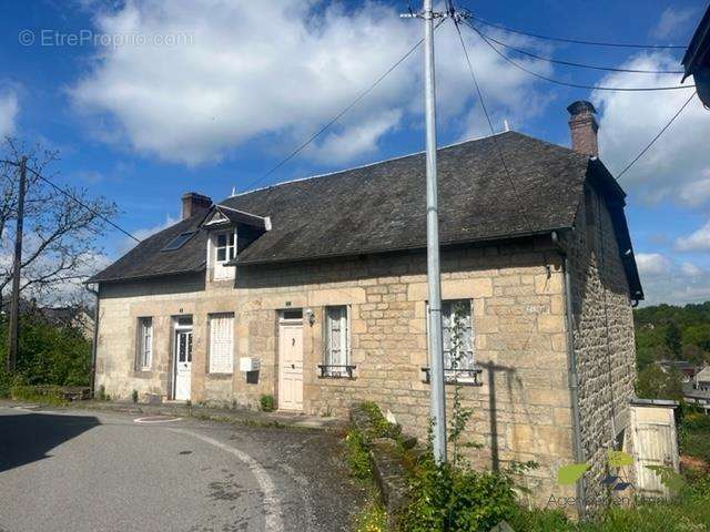 Maison à TREIGNAC