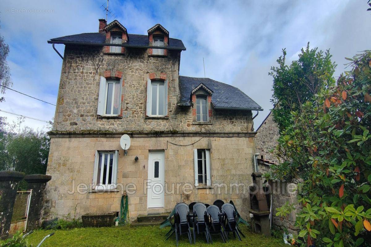 Maison à MONTAIGNAC-SAINT-HIPPOLYTE