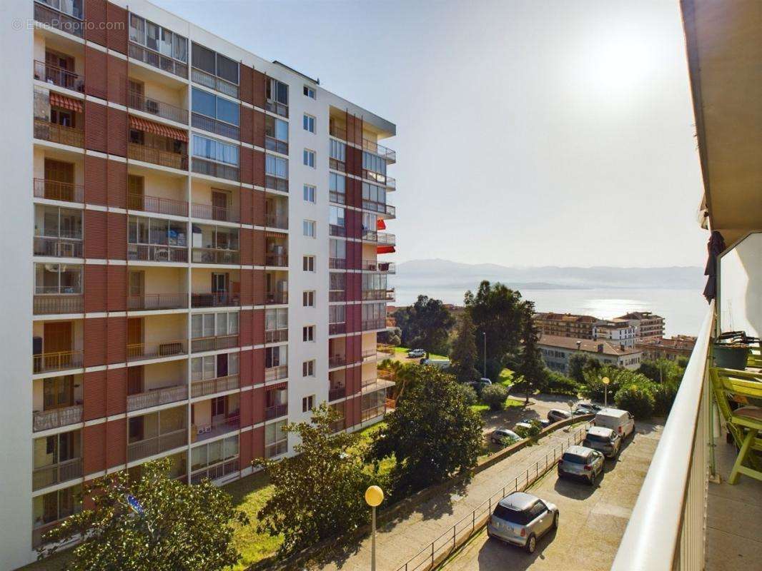 Appartement à AJACCIO