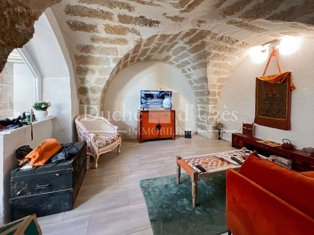 Appartement à SAINT-QUENTIN-LA-POTERIE