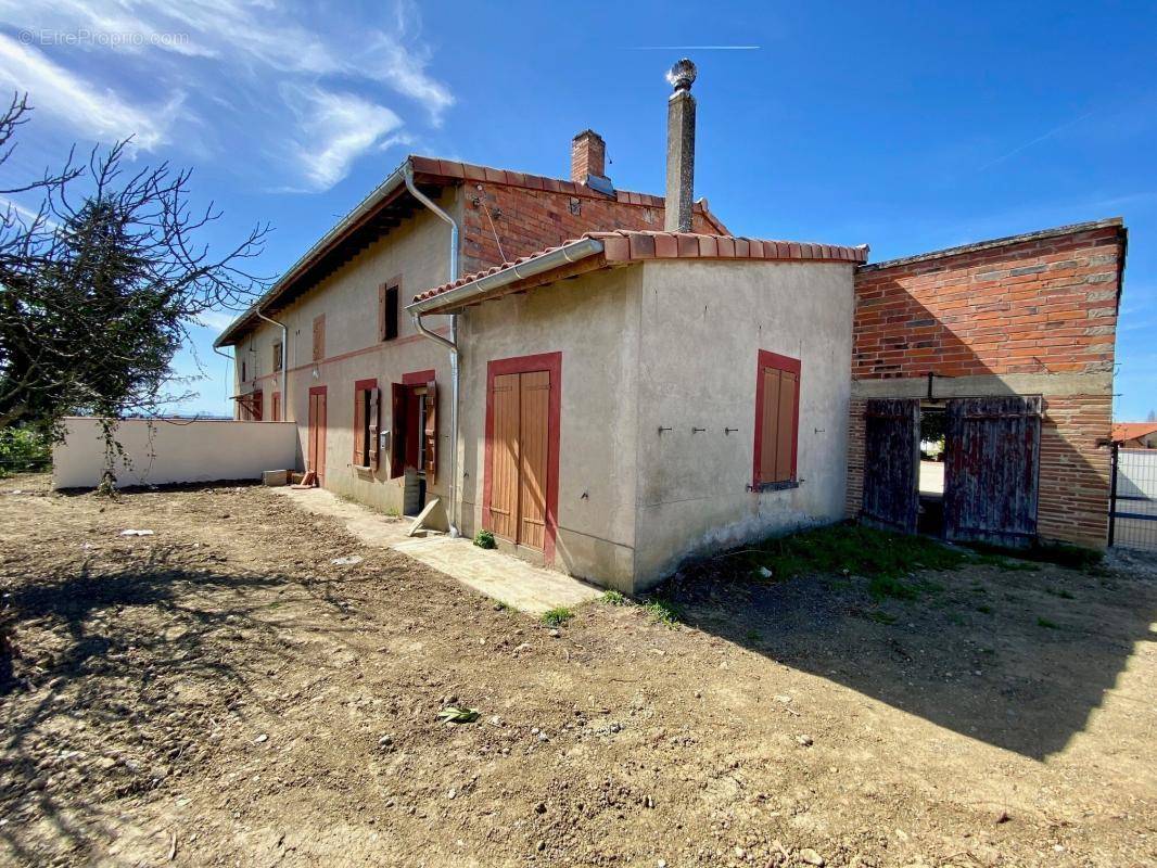 Maison à BRUGUIERES