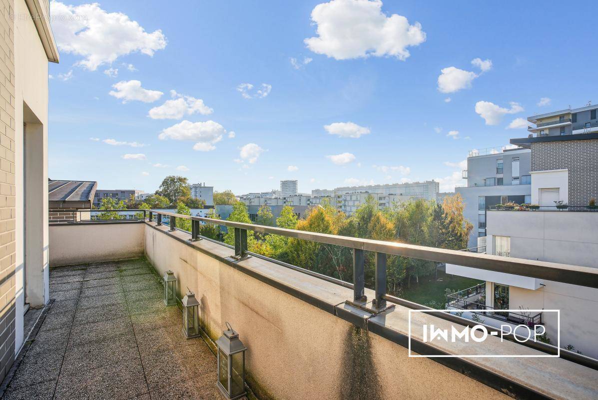 Appartement à GENNEVILLIERS