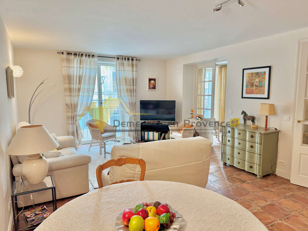 Appartement à VAISON-LA-ROMAINE