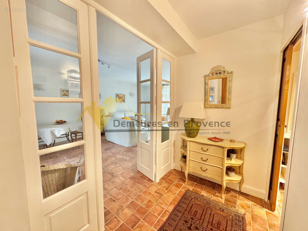 Appartement à VAISON-LA-ROMAINE