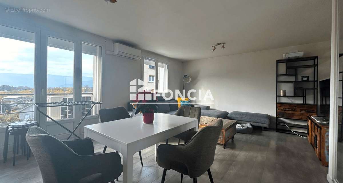 Appartement à DOMENE