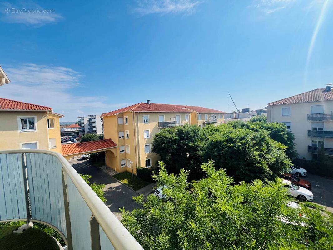 Appartement à DECINES-CHARPIEU