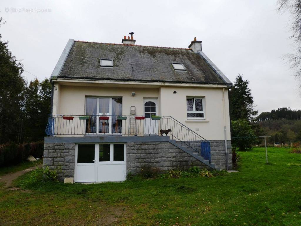 Maison à SEGLIEN