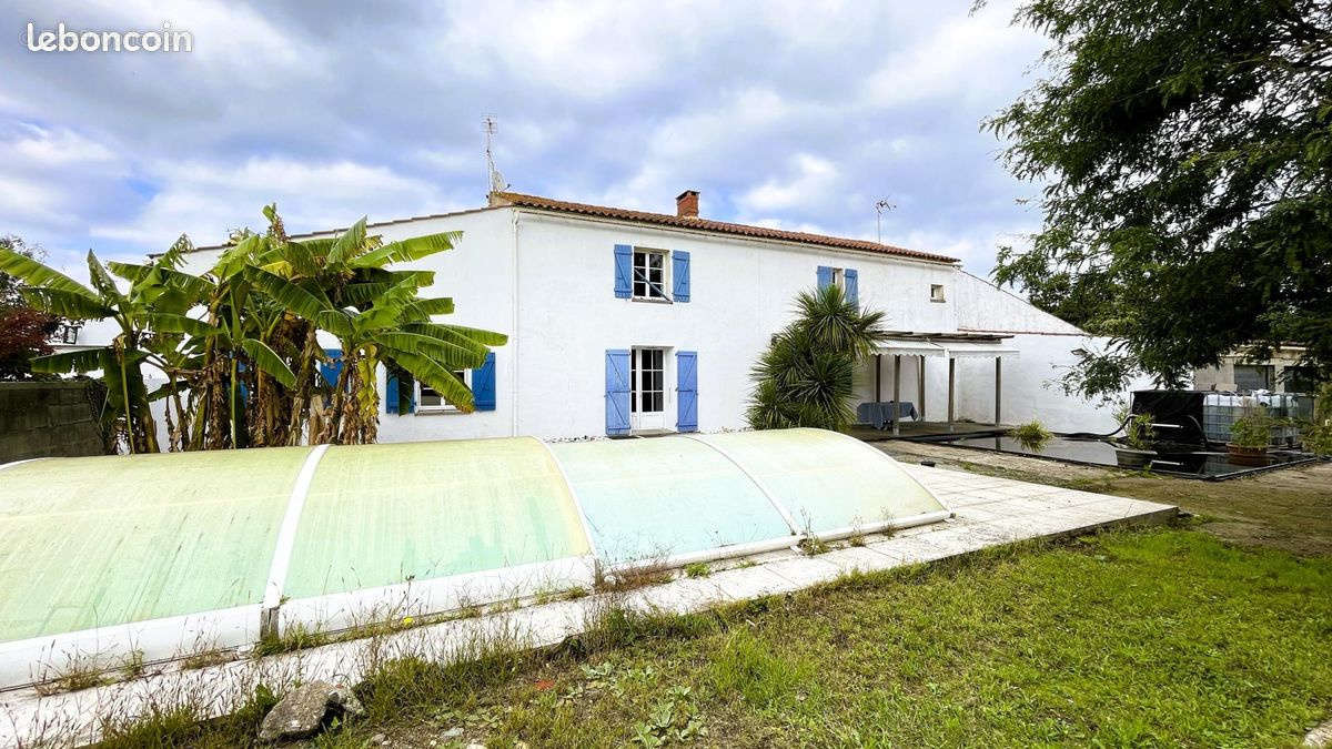 Maison à CHAMPAGNE-LES-MARAIS