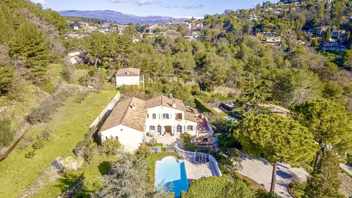 Maison à MOUGINS