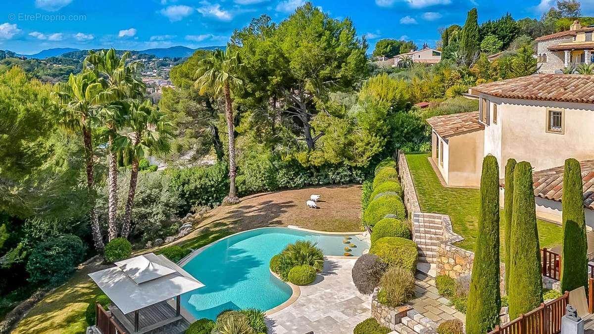 Maison à MOUGINS