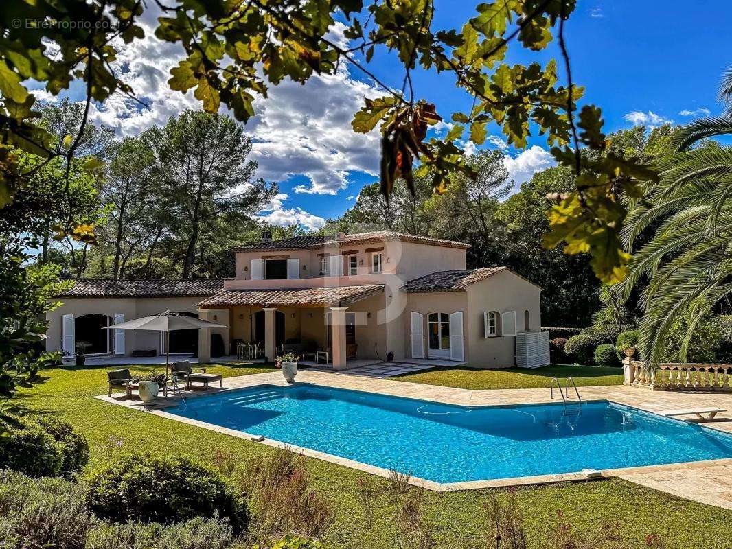 Maison à MOUGINS