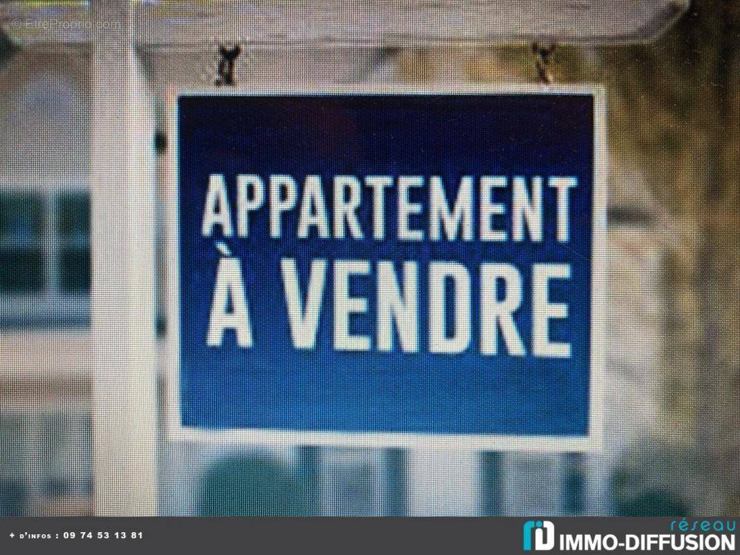 Appartement à COURSAN