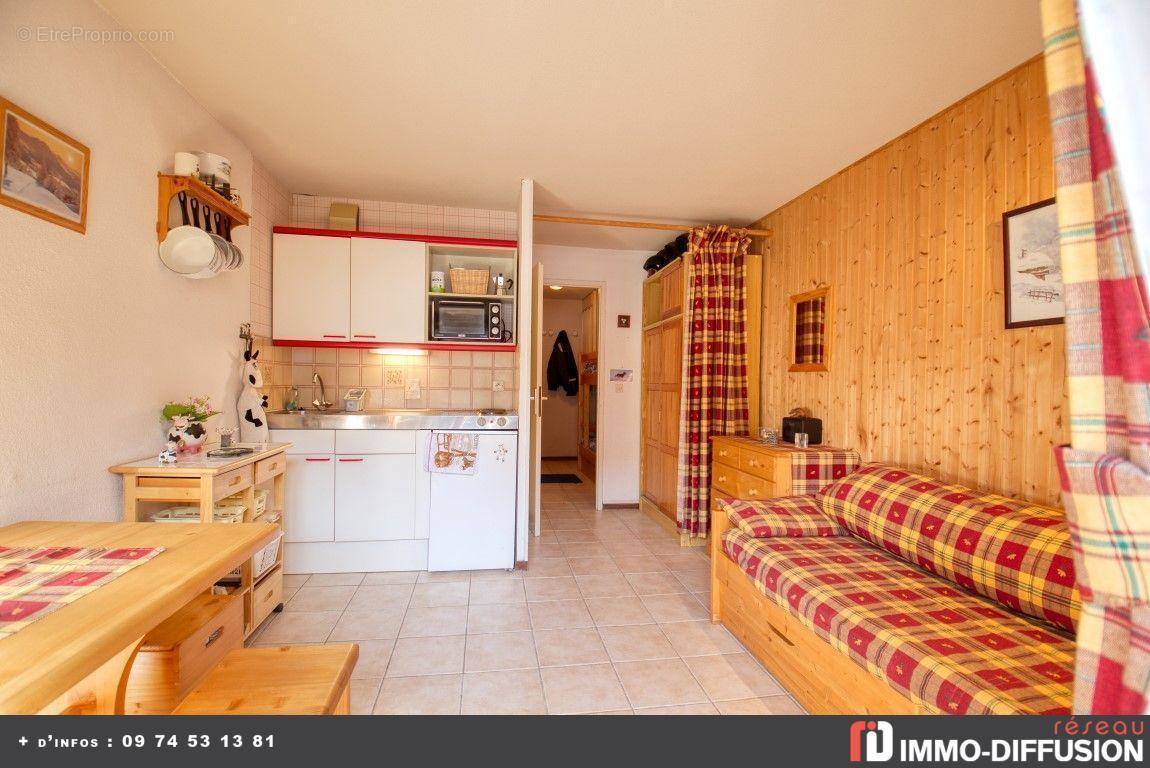 Appartement à MORILLON